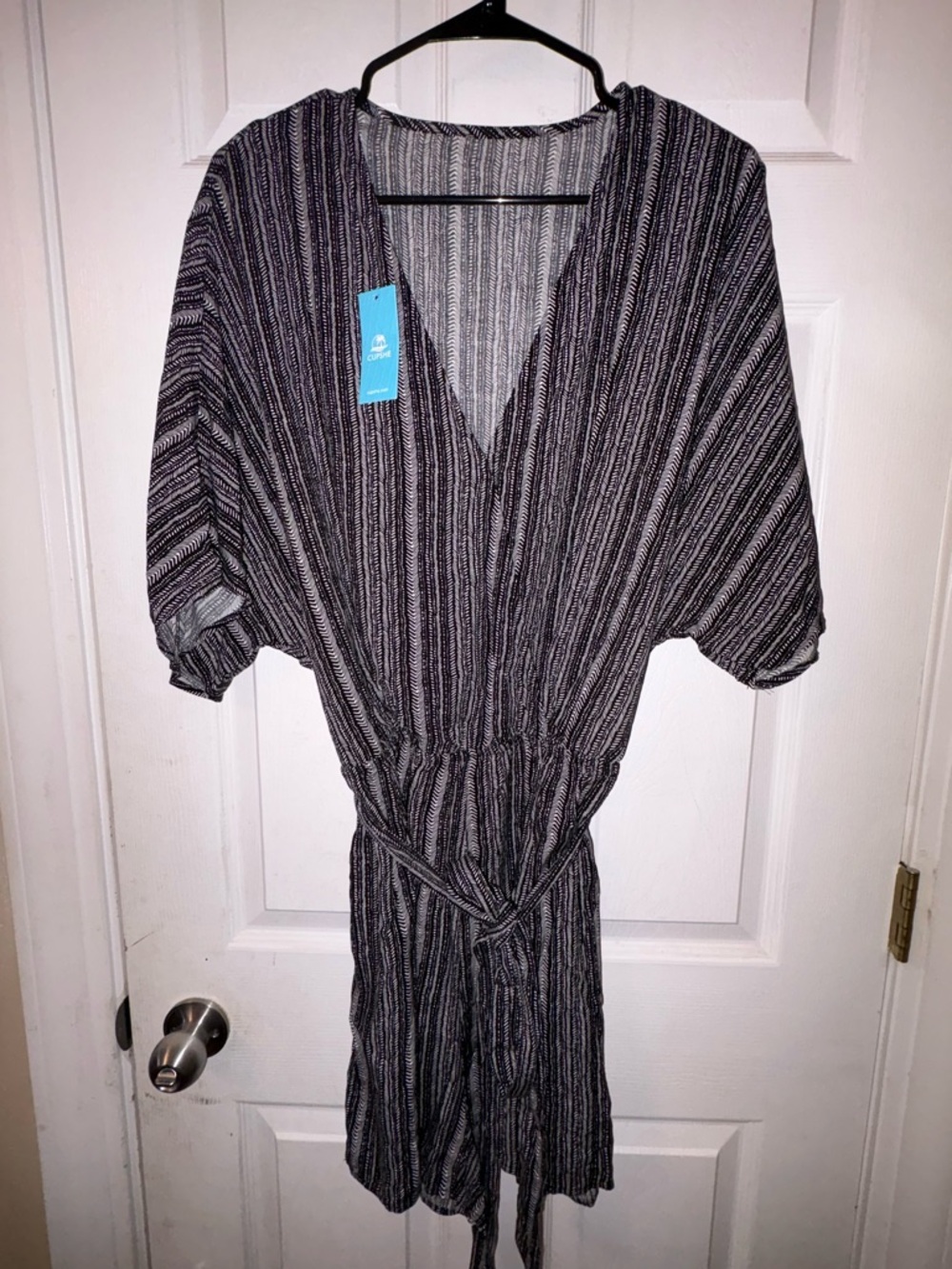 Cupshe Black & White Striped V-Neck Romper